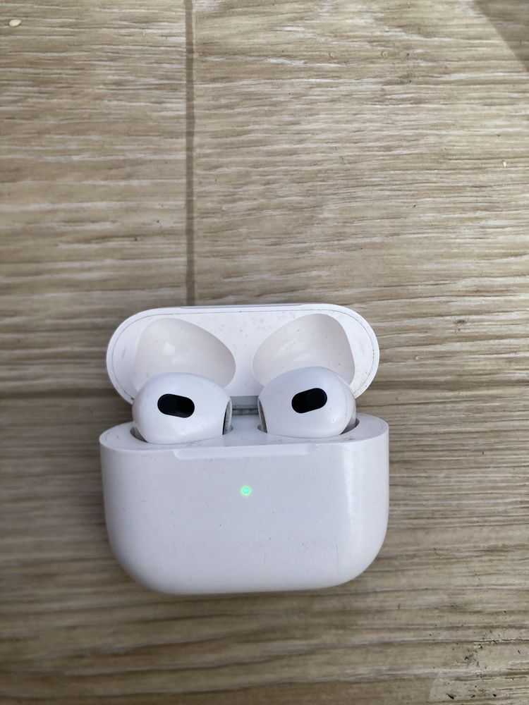 Airpods 3(наушник)