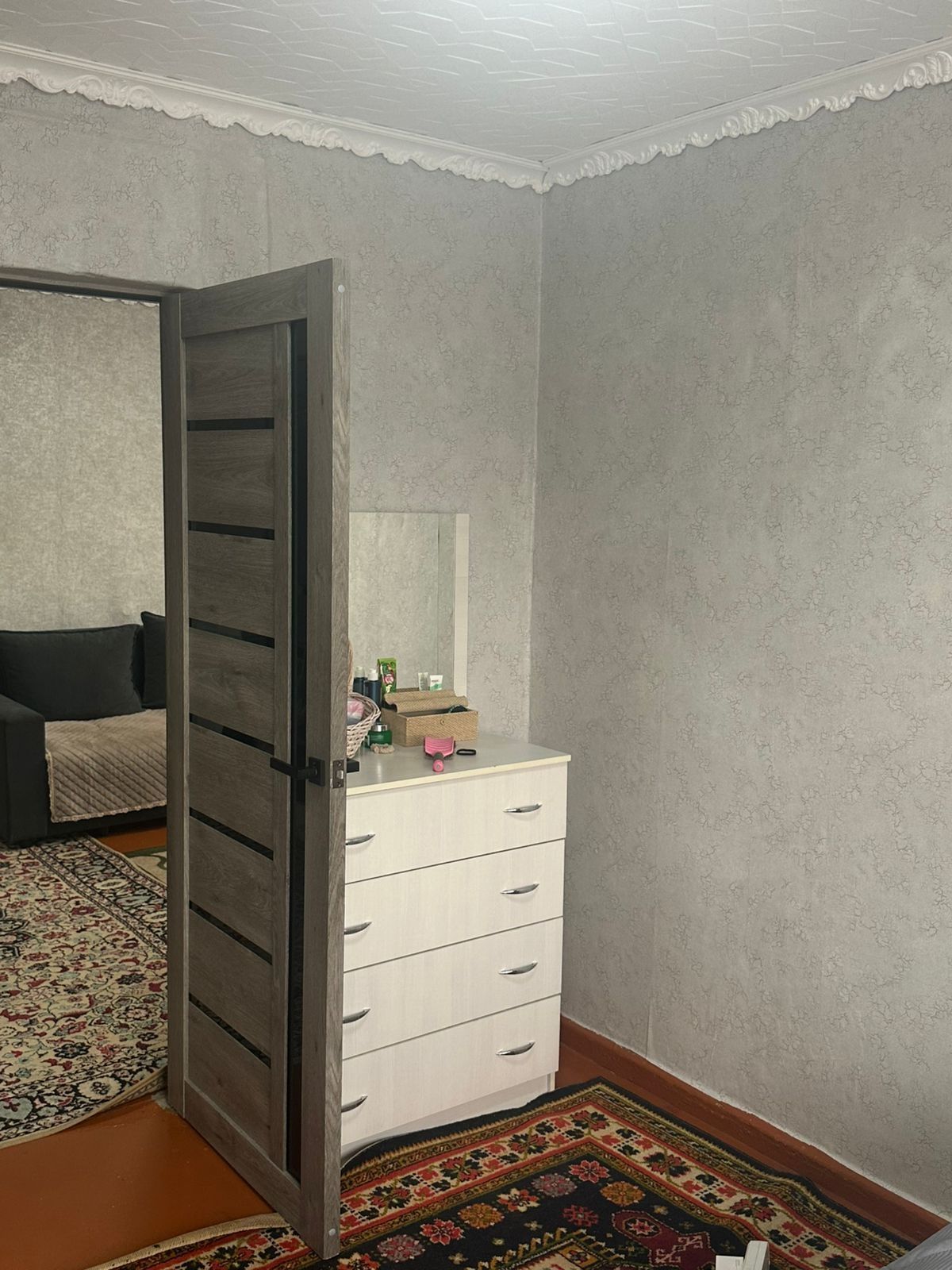 Продам кв 4 комнатную 1 квартал