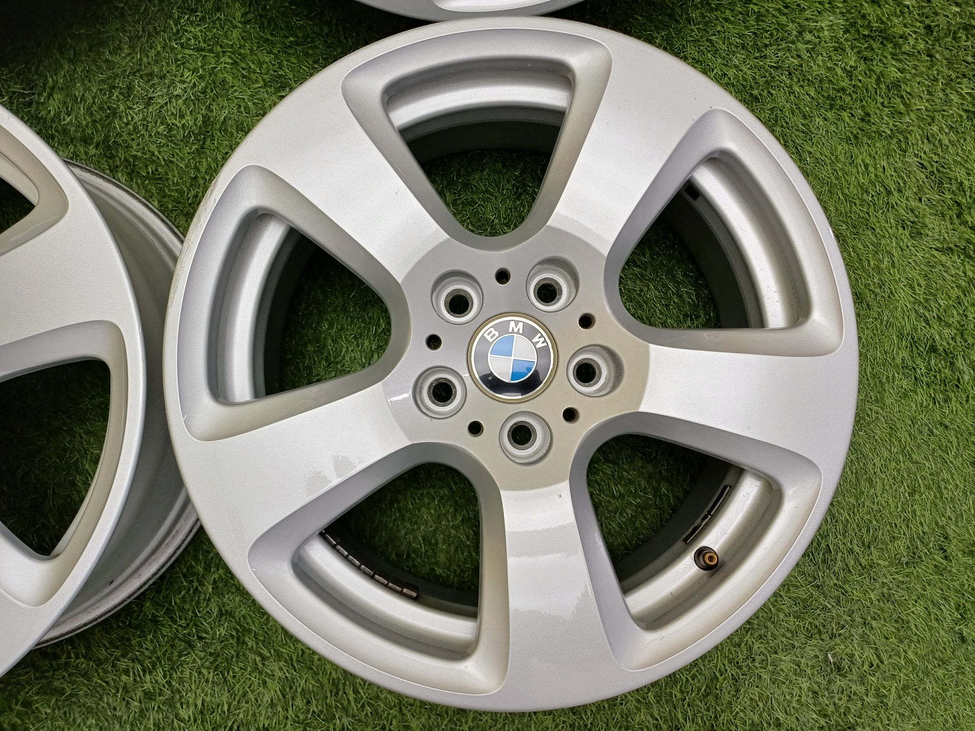 Диски R17 5×120 на BMW.