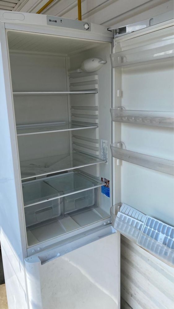 Продам холодильник