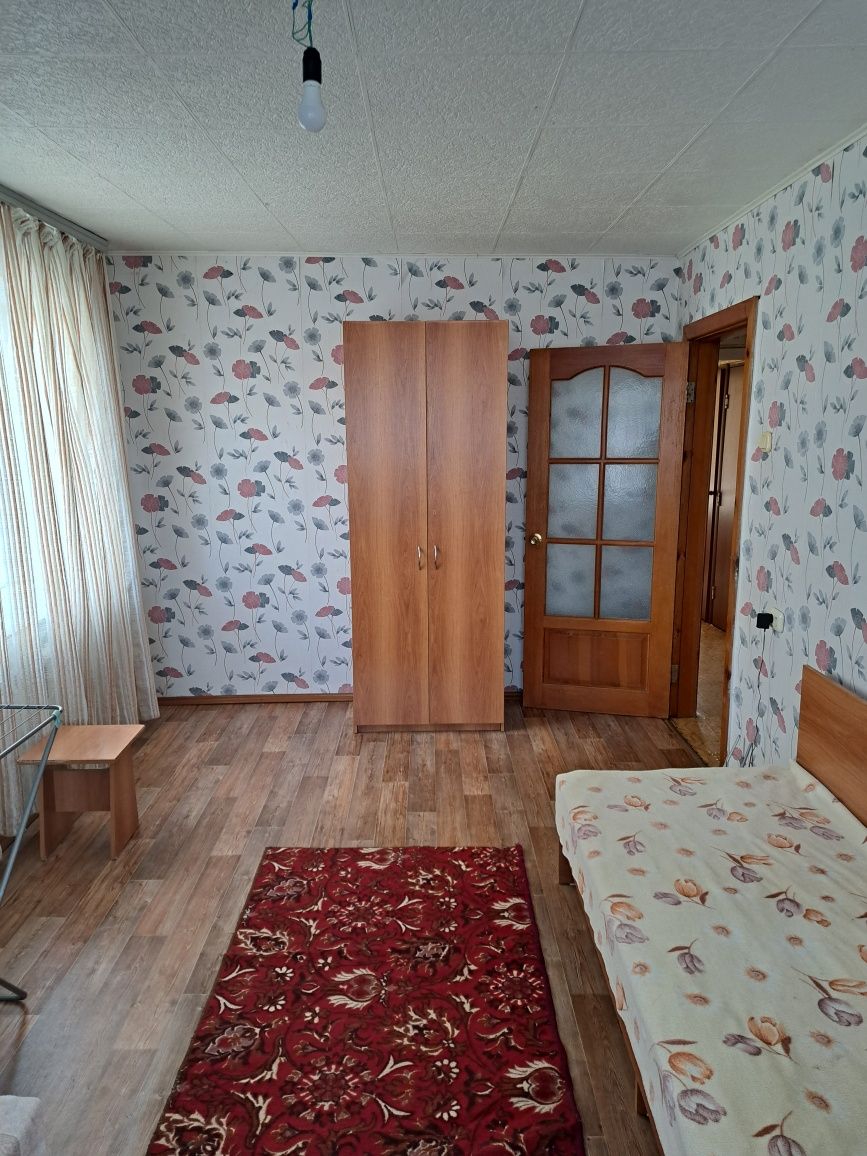 сдаётся комната в трёхкомнатнай квартире