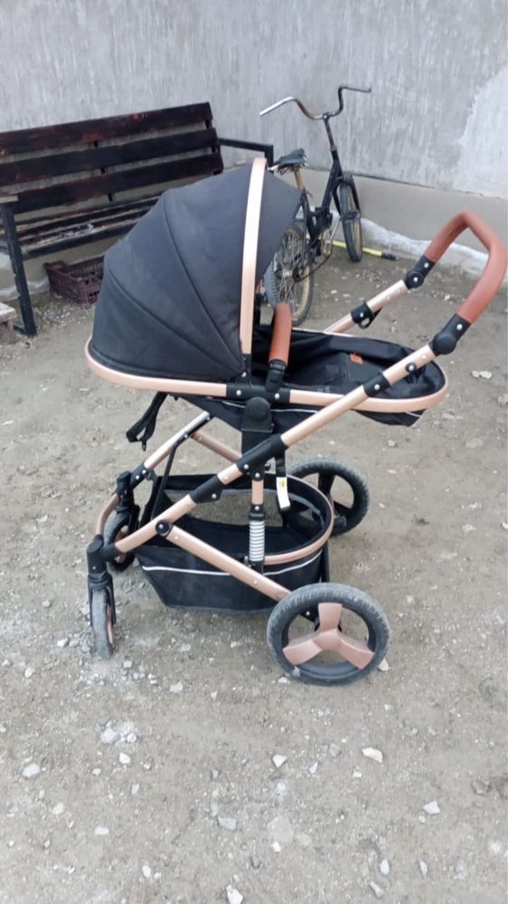 Продам детскую коляску