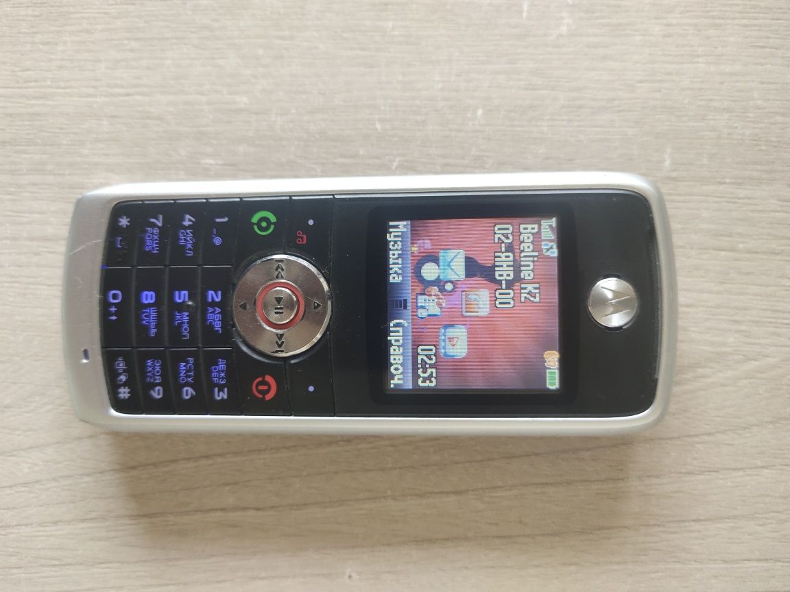 Телефон Motorola W230