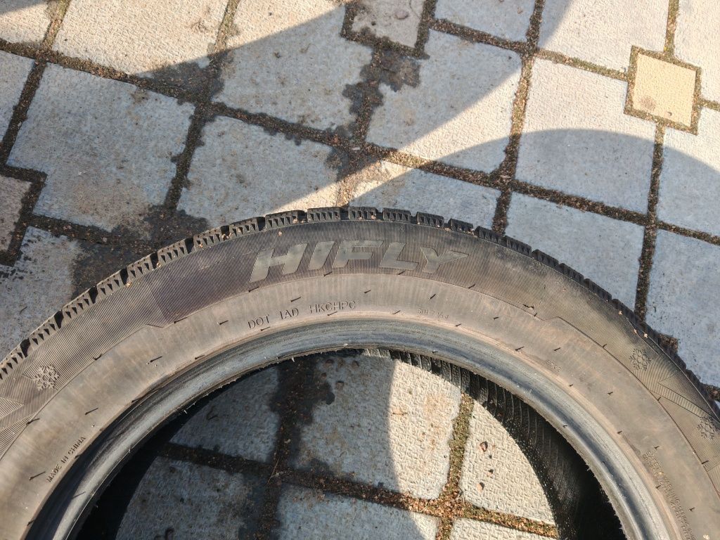 Продам резину 245/55/19