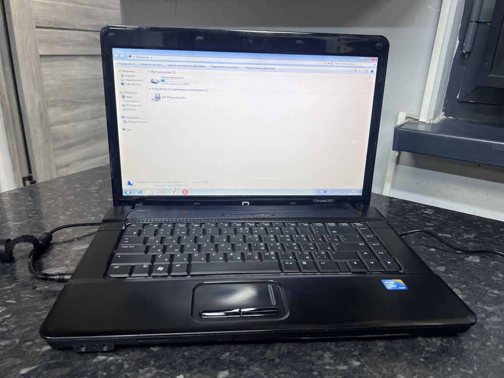 Ноутбук Compaq б/у
