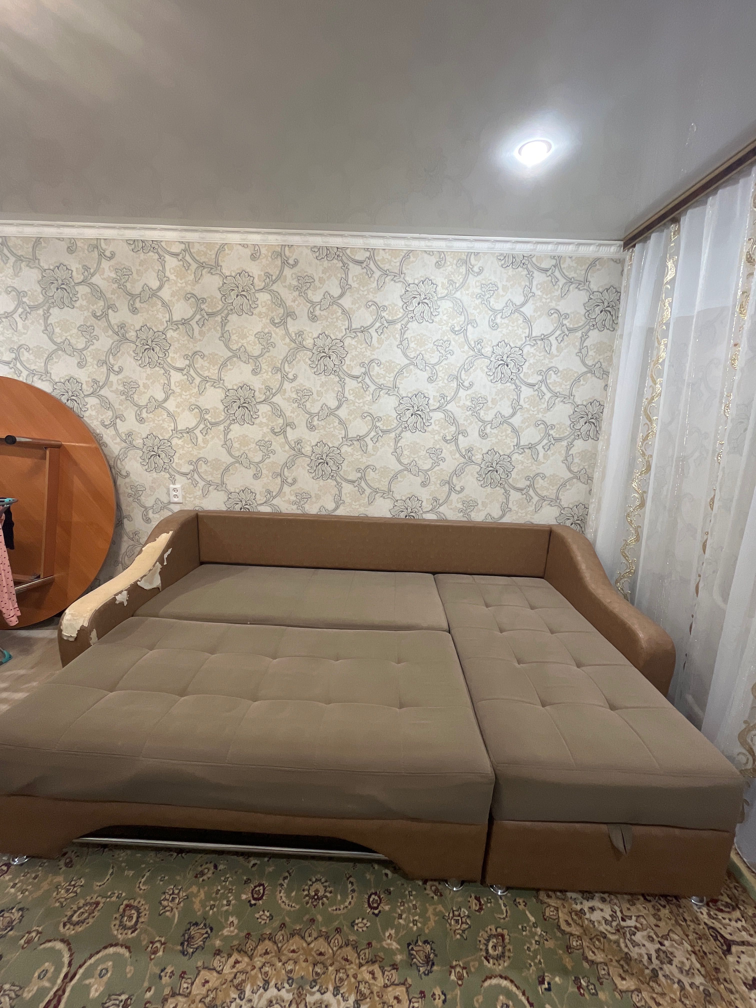 Мягкая мебель, угловой диван
