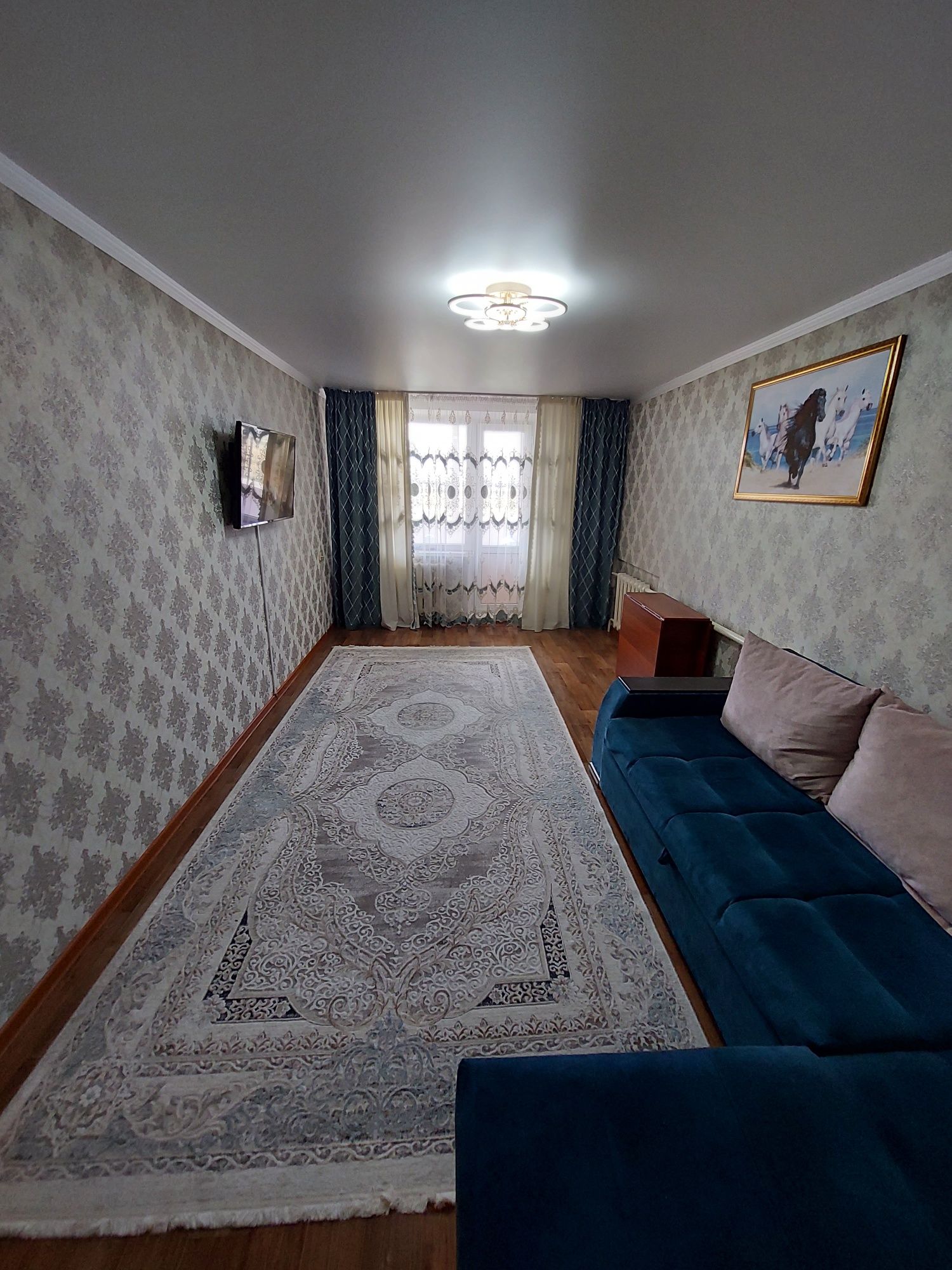Продам 3-комнатную квартиру с гаражом