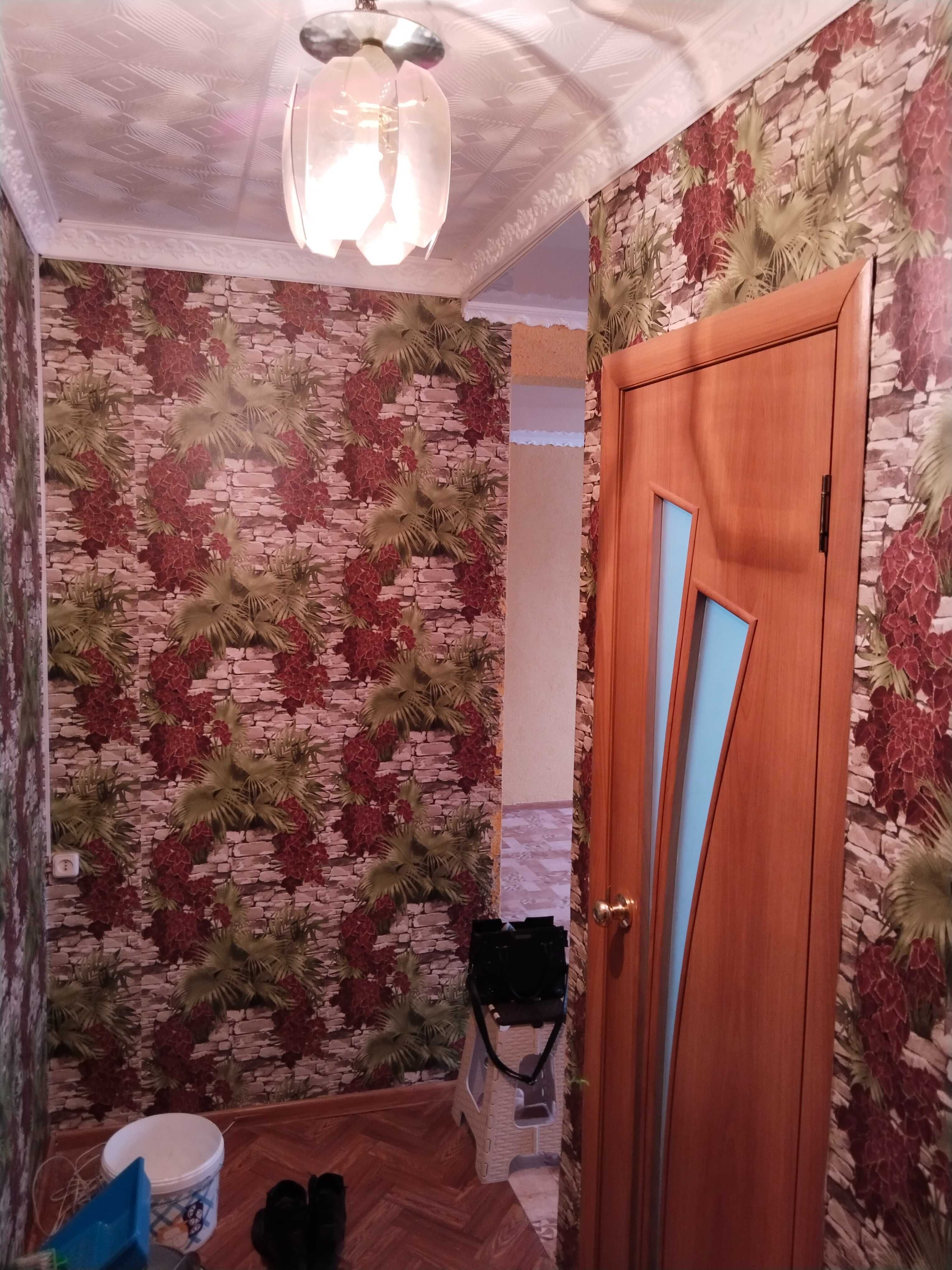 Продам 2 х комнатную квартиру,в центре