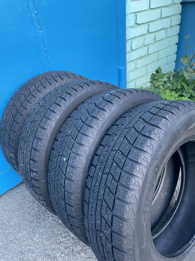 Продам резину YOKOHAMA