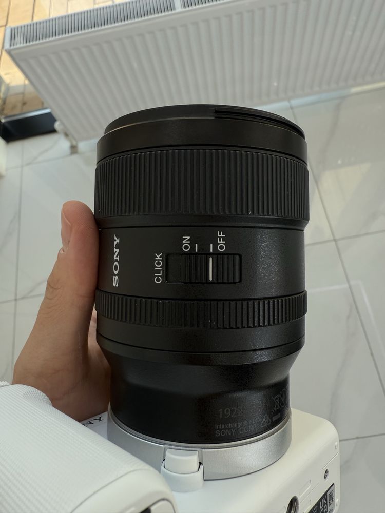 Продаю камеру Sony ZV-E10 II и объектив Sony FE 24mm F1.4 GM