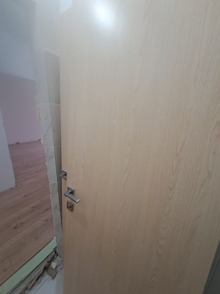 Продам межкомнатные двери