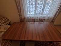 Стол  для  гостей
