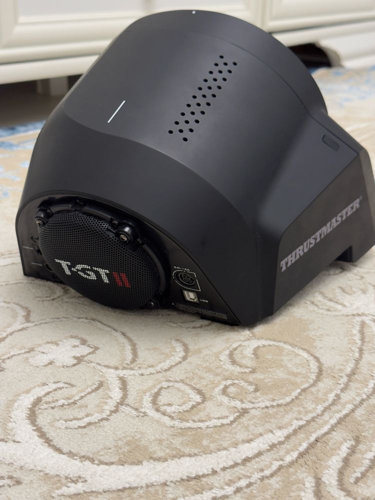 Игровой руль Thrustmaster T-GT II идеальном состояние