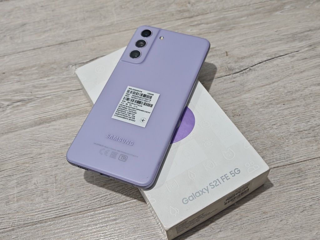 Samsung S21FE  5G память 128gb