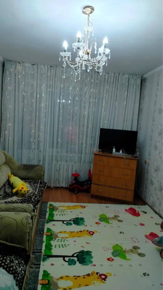 Продам двух комнатную квартиру Боровской 58