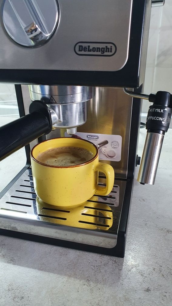 Кофемашина Delonghi с капучинатором