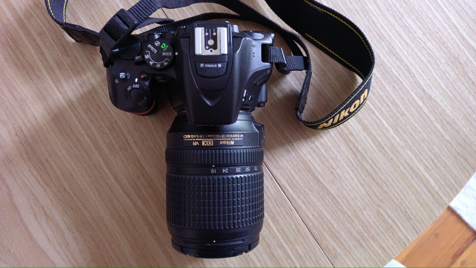 Почти новый Nikon D5500 kit (Nikkor 18-140mm f/3.5-5.6G VR AF-S DX)