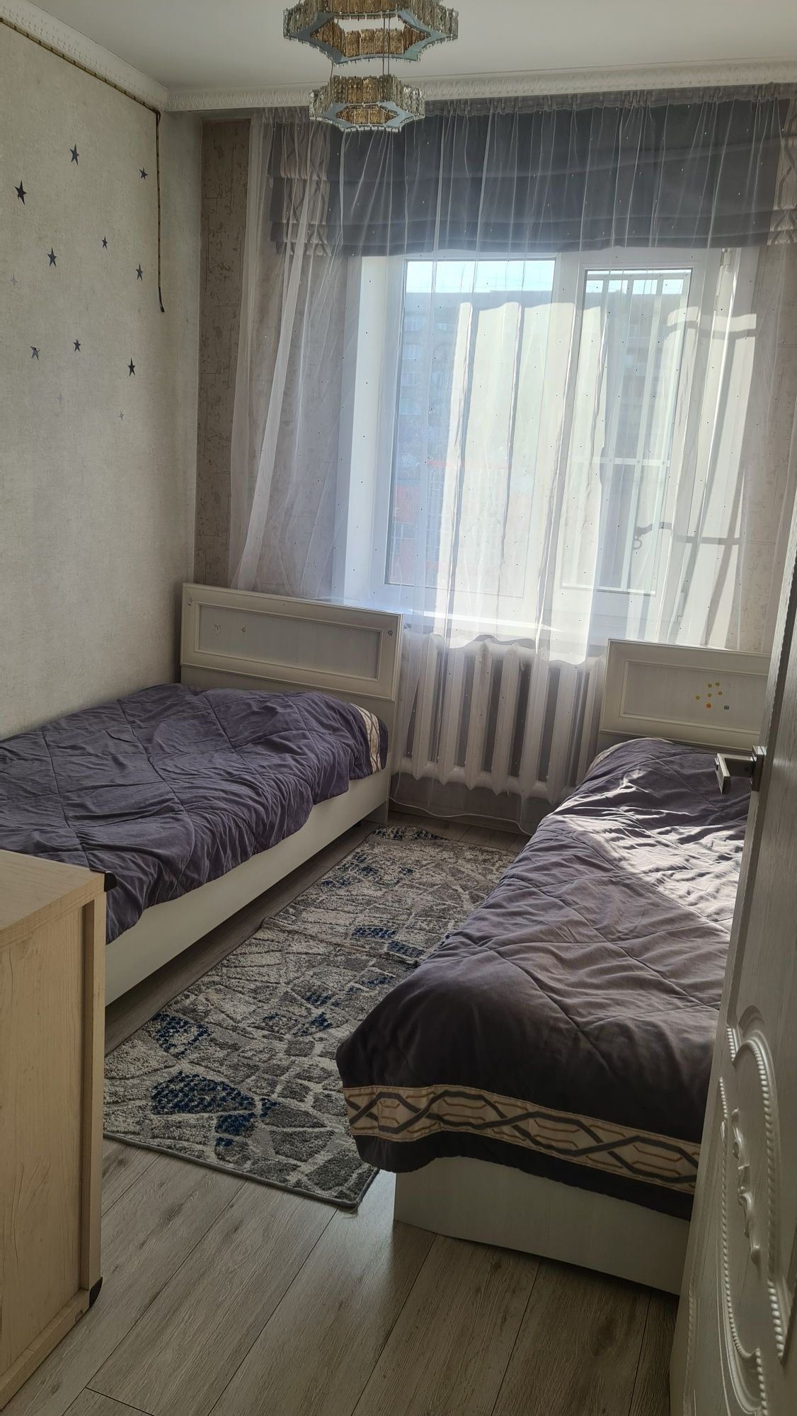 Продам 4х комнатную квартиру район агентства, пишите в вотсап
