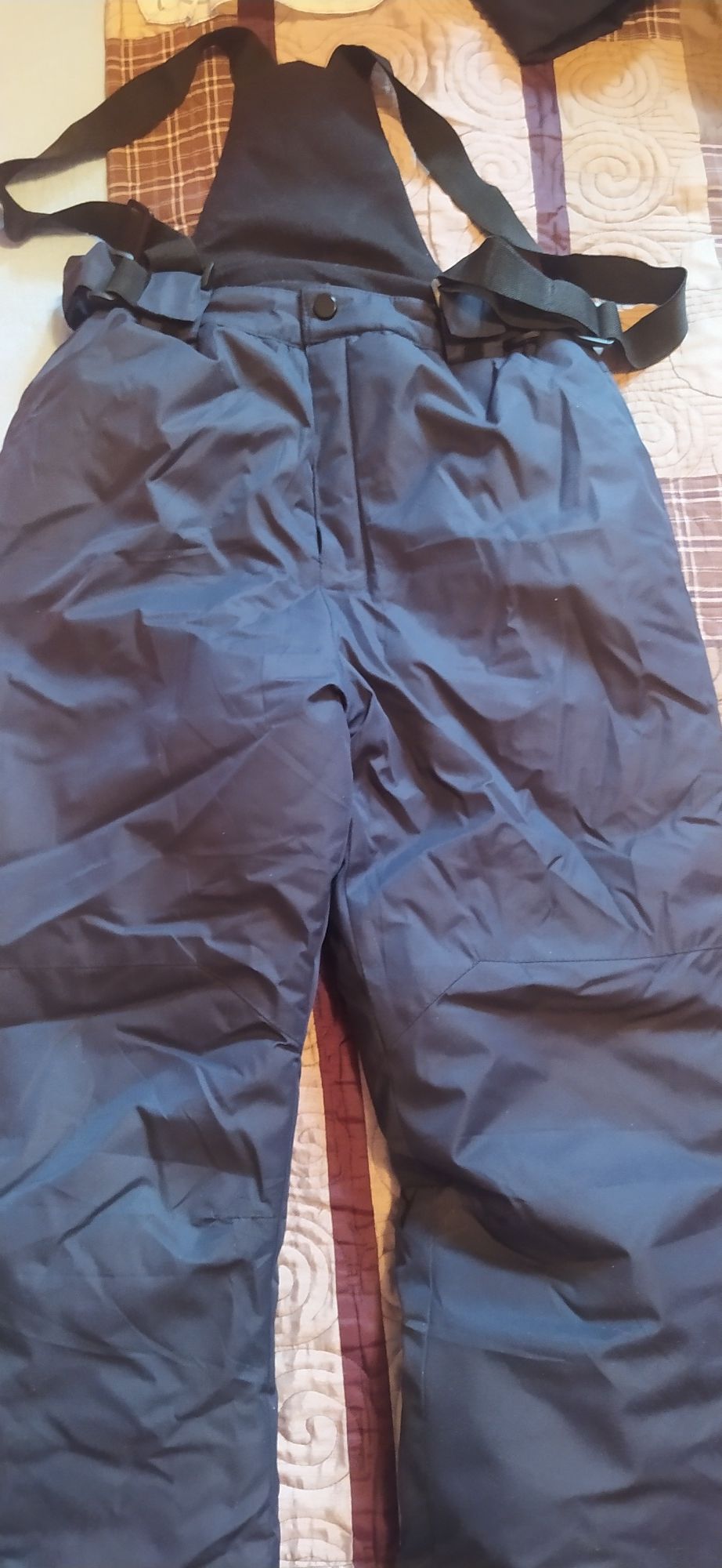 Продам горнолыжный костюм