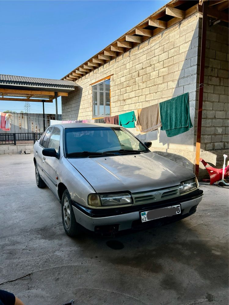 Nissan primera P10