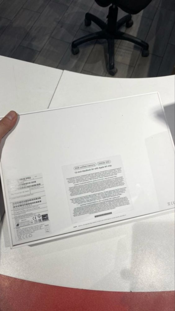 Ноутбук Apple MacBook Air 13 ,2020 / 8 Гб / SSD 256 Гб