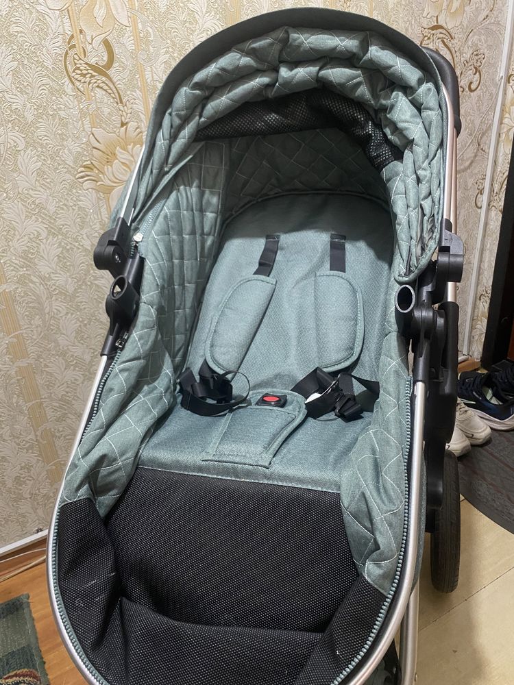 Продам детскую коляску Teknum в отличном состоянии!