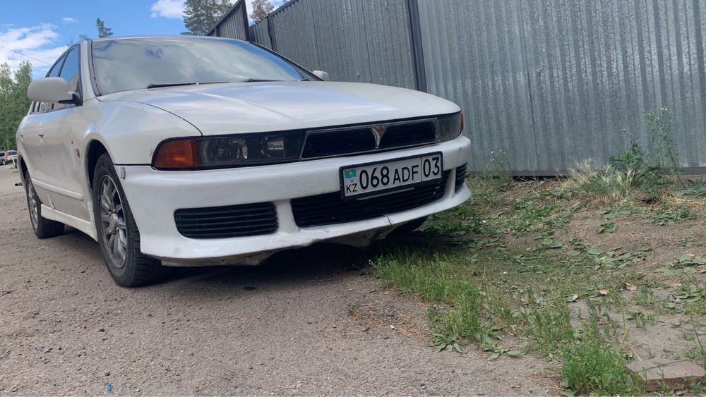 Продам машину Mitsubishi Galant 1996 года
