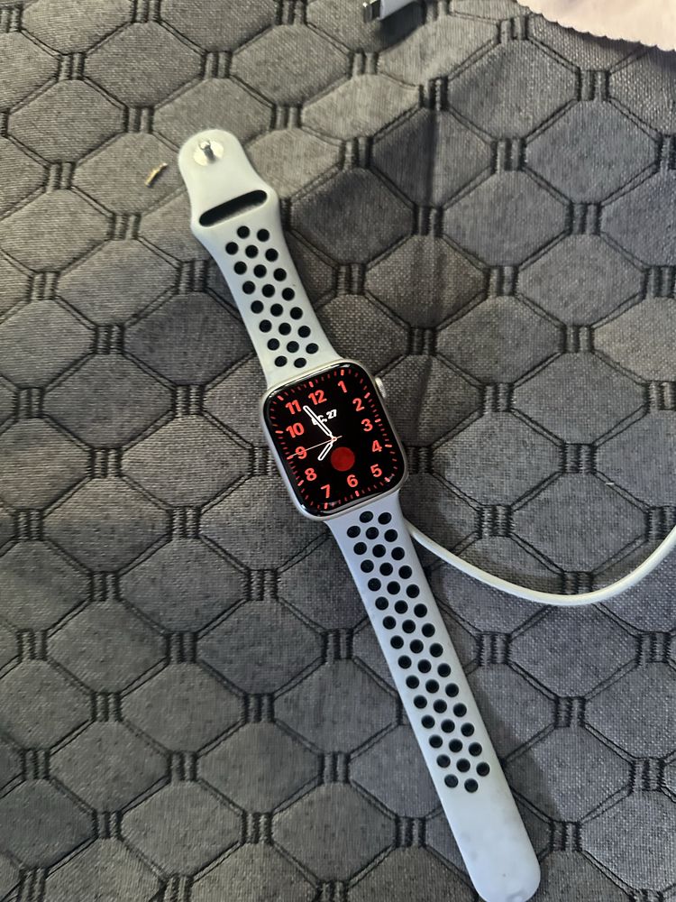 Apple Watch 7 nike идеальном состоянии