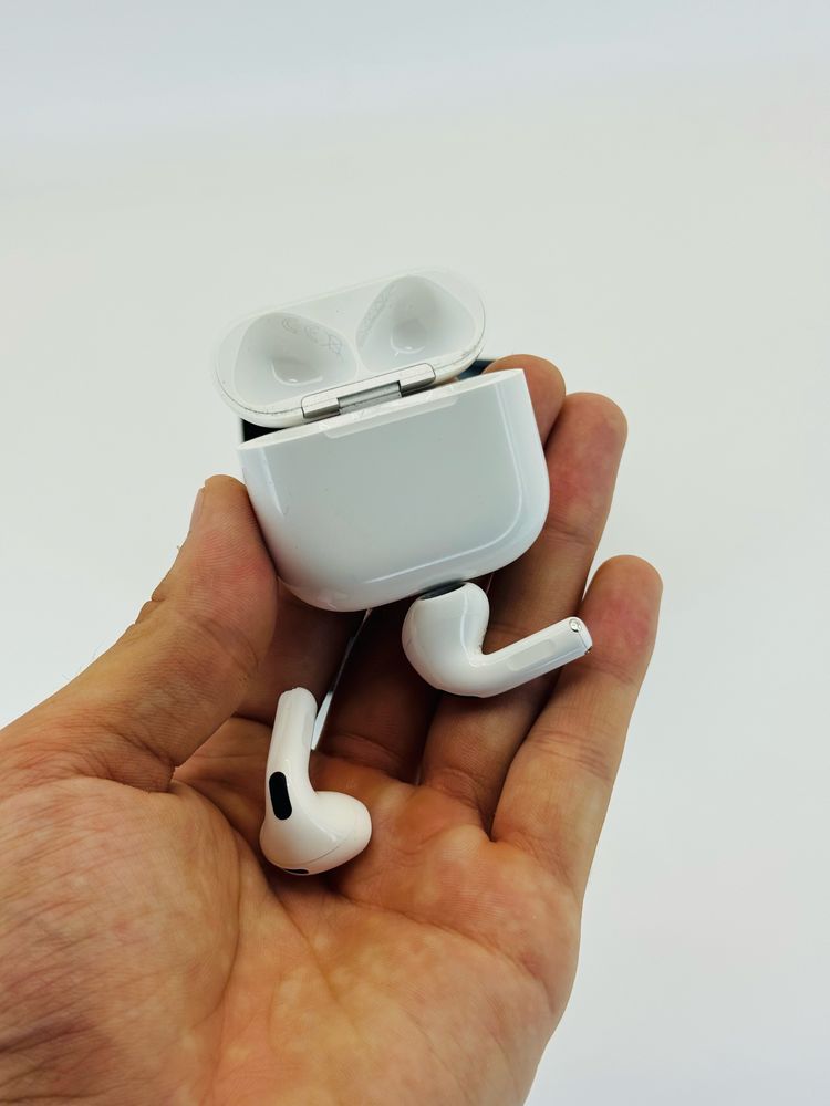 Air Pods 4 Аир подс 4  оргинал в идеальном состояний