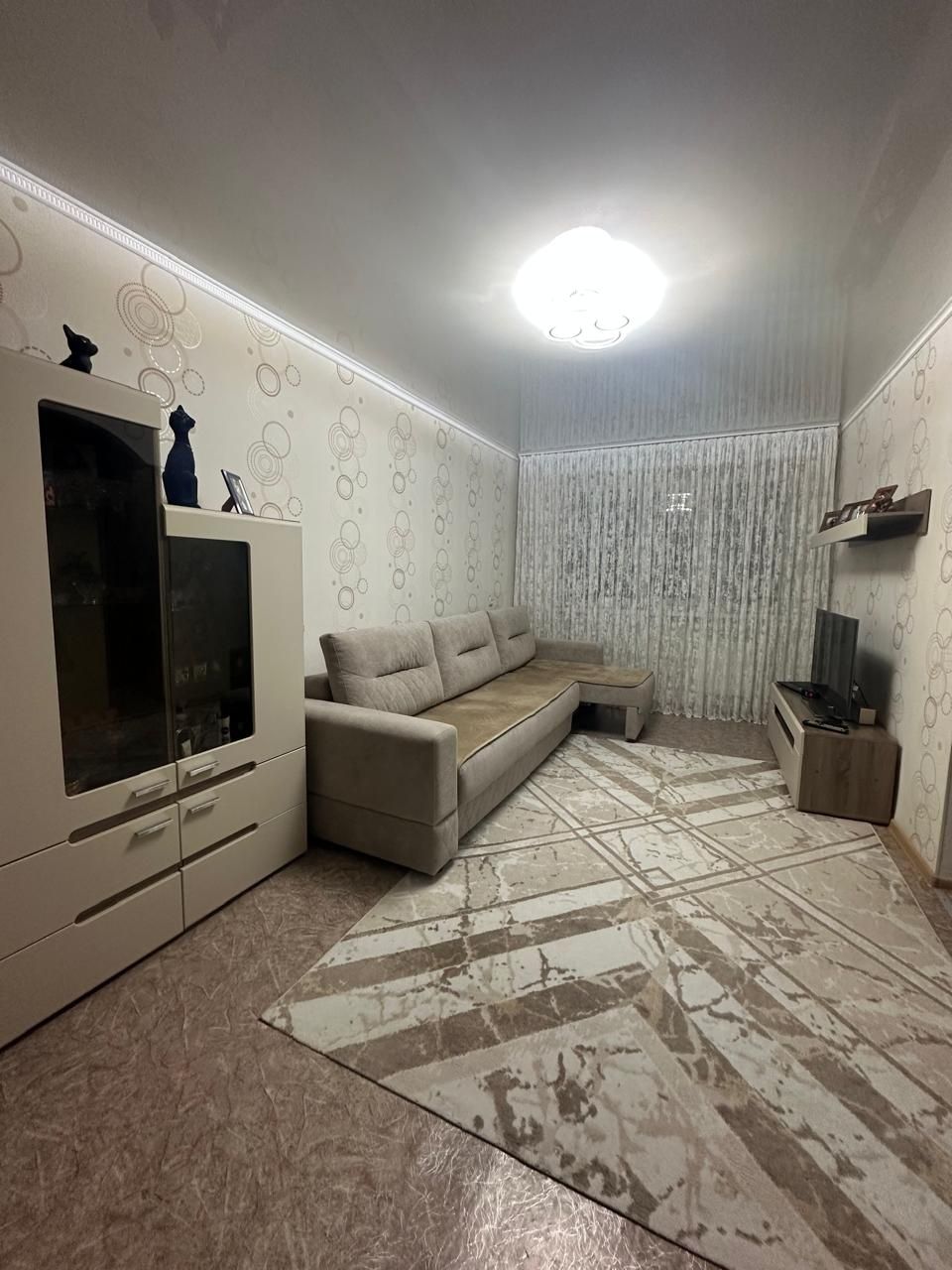 Продам 2 комнатную квартиру в кирпичном доме, район Черемушки 14800