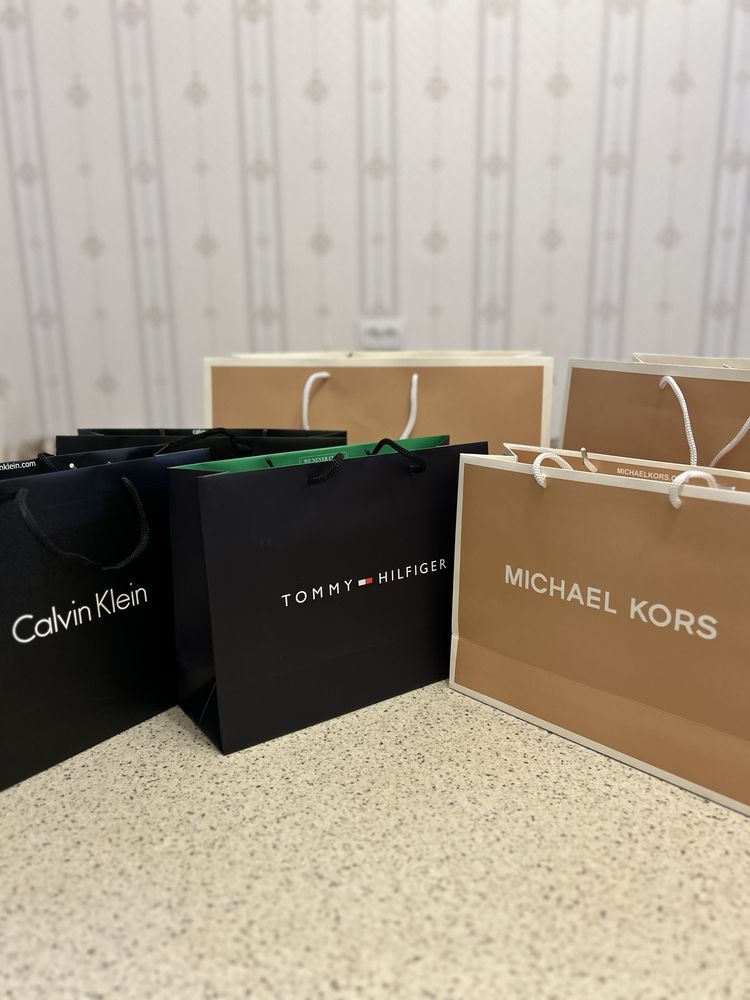 Бренд Пакеты. Michael Kors, Tommy, Celvin,