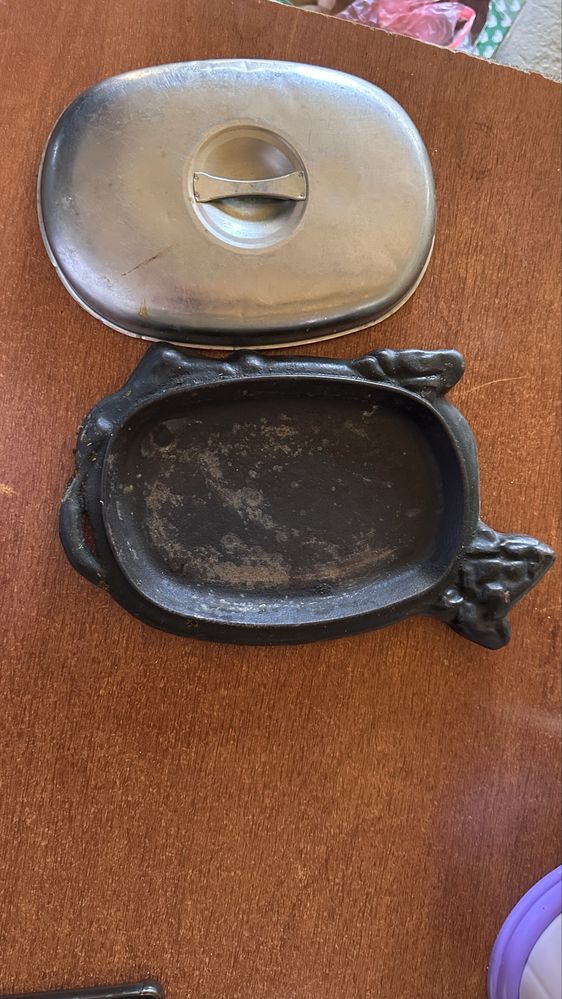 Жаровня корова с крышкой
