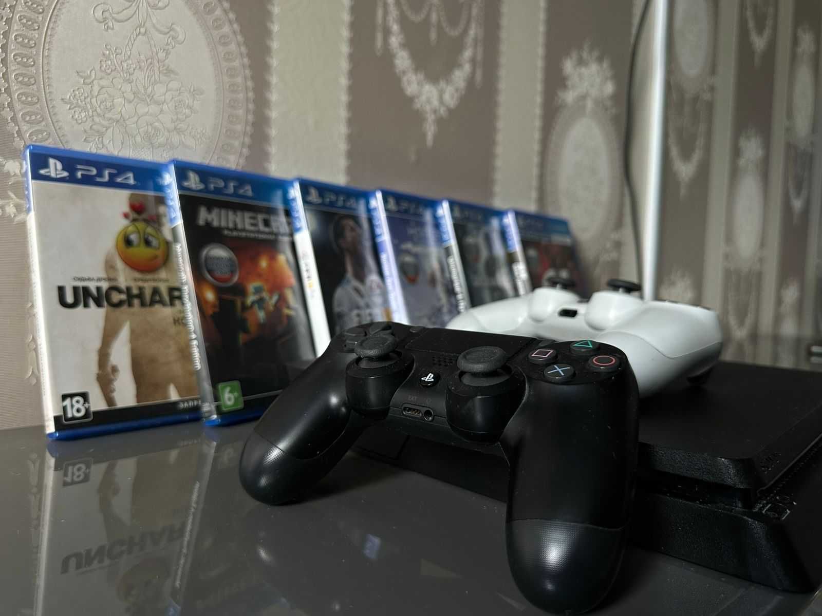 Playstation 4 slim