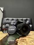 Canon EOS 550D с объективом 18-55mm