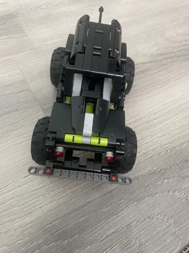 Lego tecnic 42118, monster truck, 212-деталей