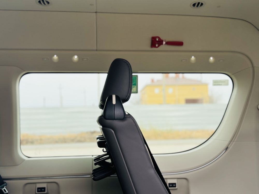 Hiace 2024 в аренду Новая в масле