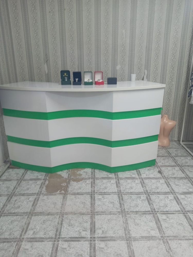 Продается стеллаж