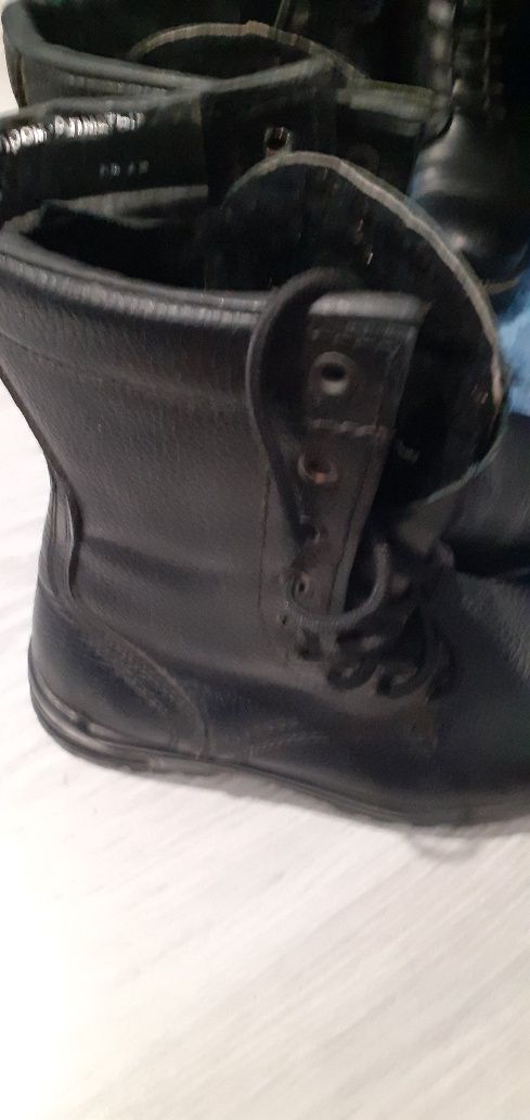 продам берцы, 37-размер,утеплённые
