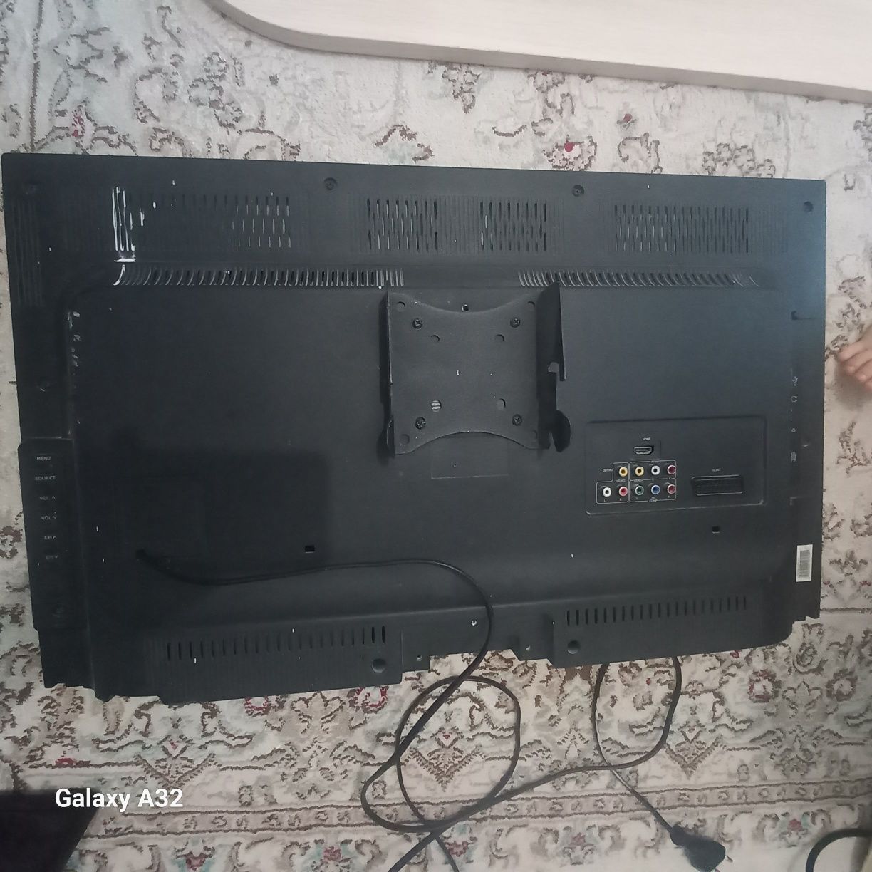 Samsung   hisense