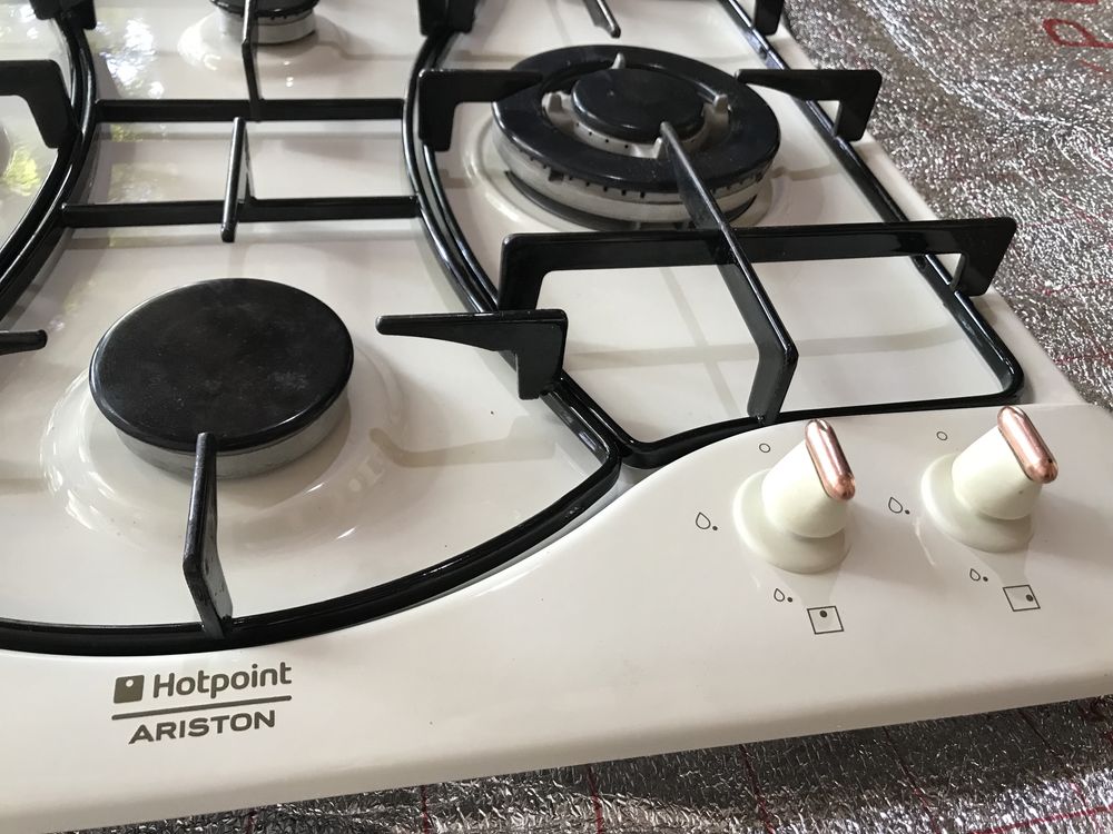 Итальянская поверхность Hot point Ariston