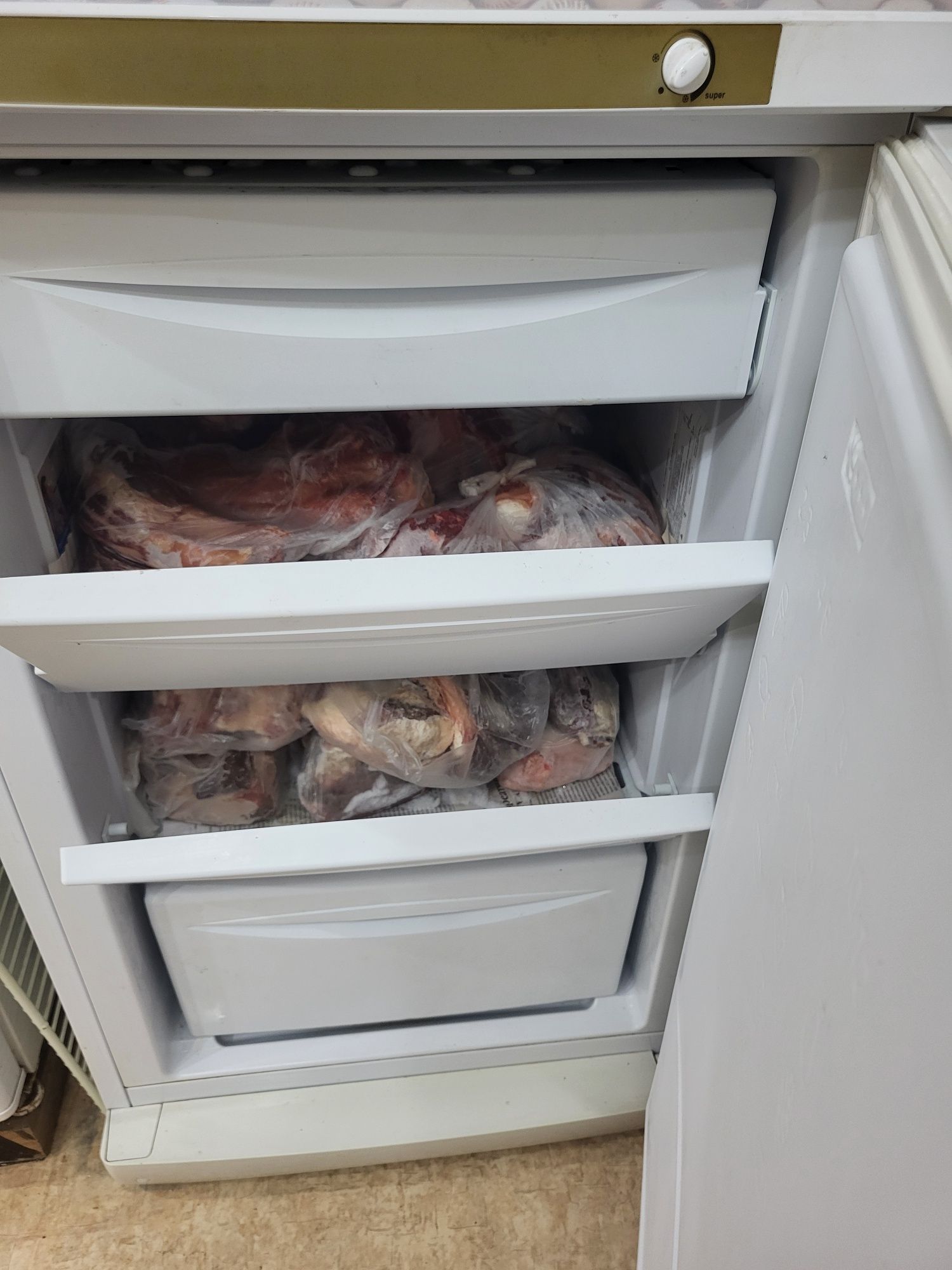 Морозильник Indesit