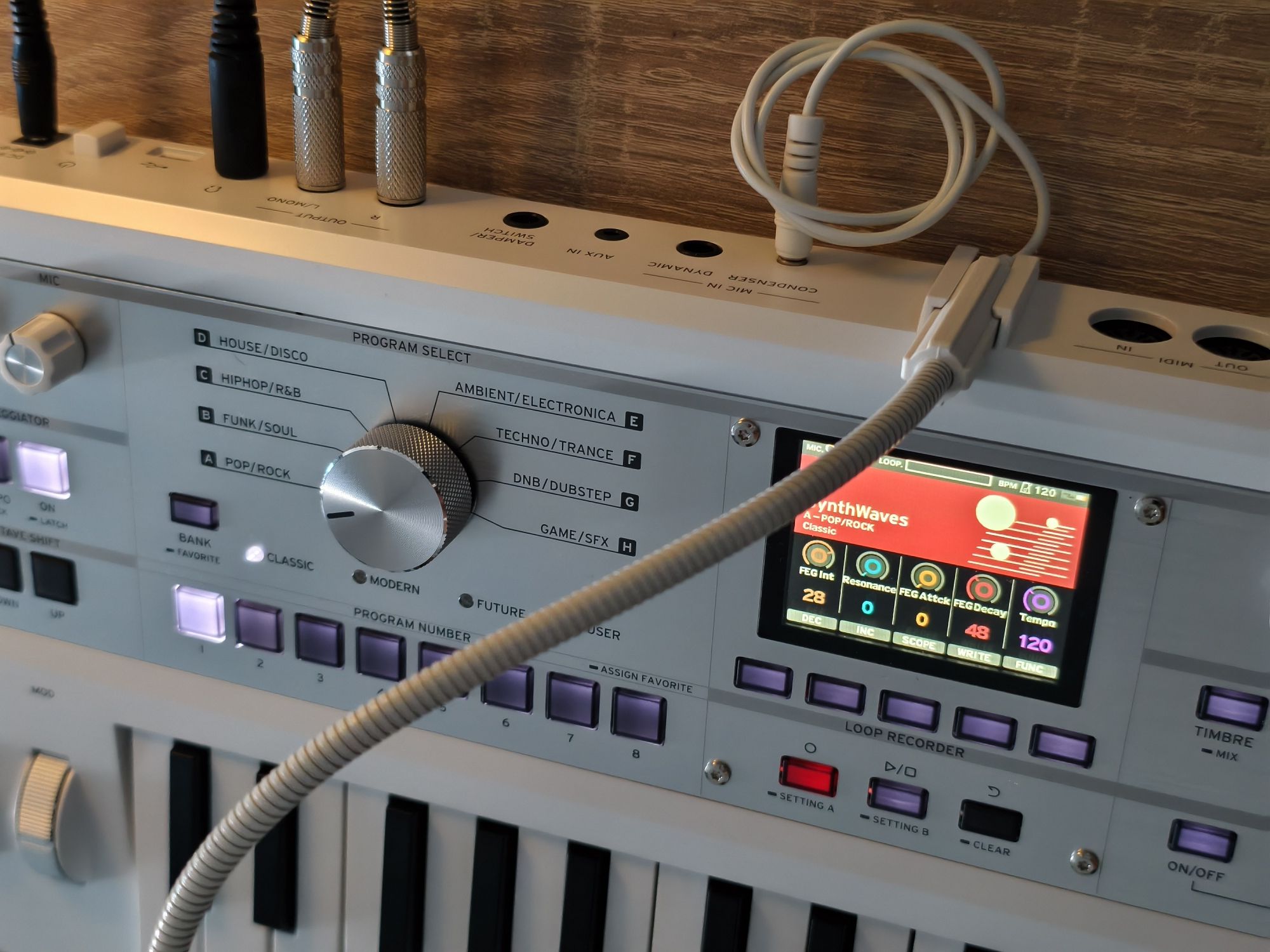 Синтезатор Korg Microkorg 2