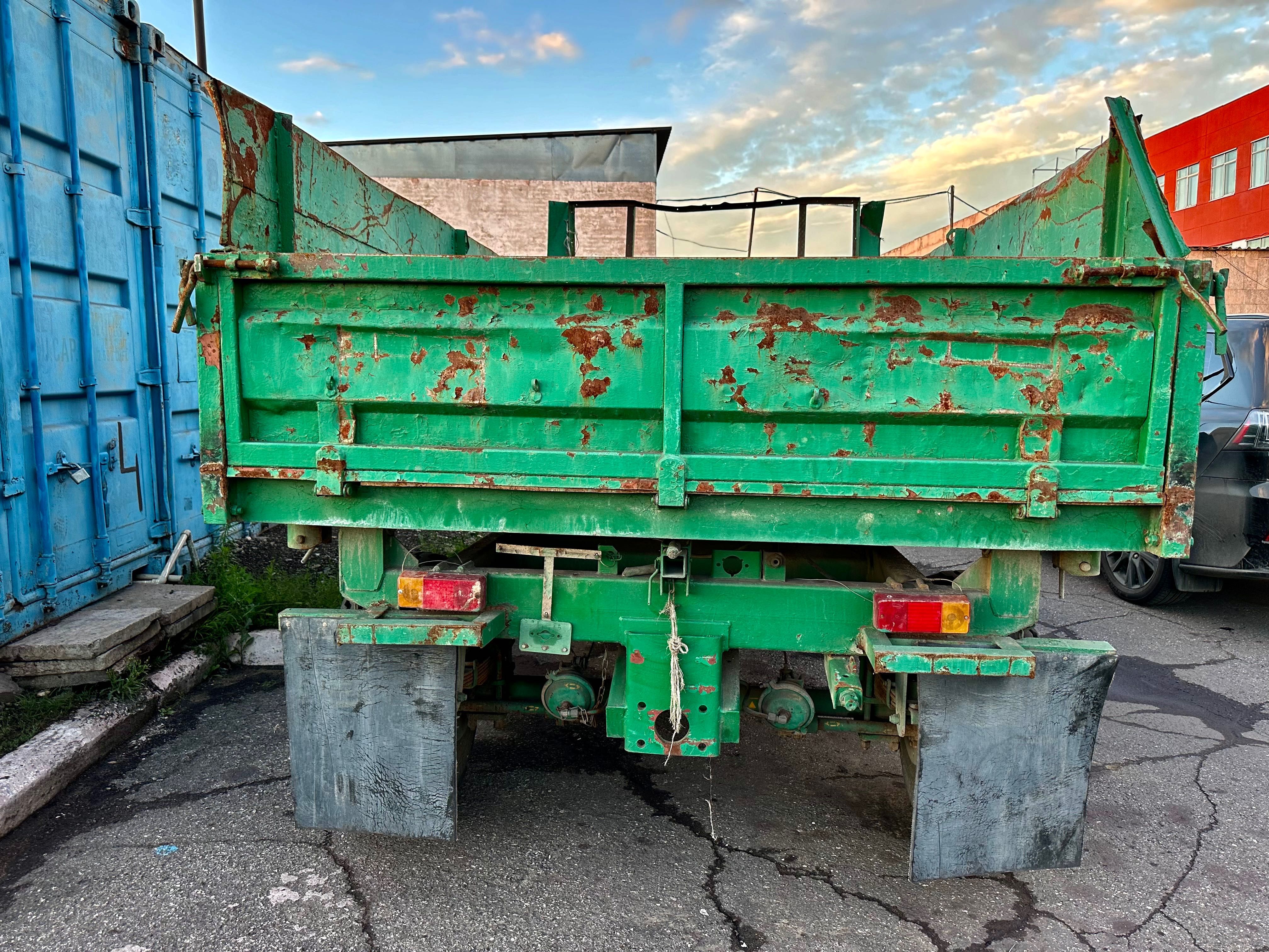 Продам Прицеп самосвальный тракторный 2ПТС-6