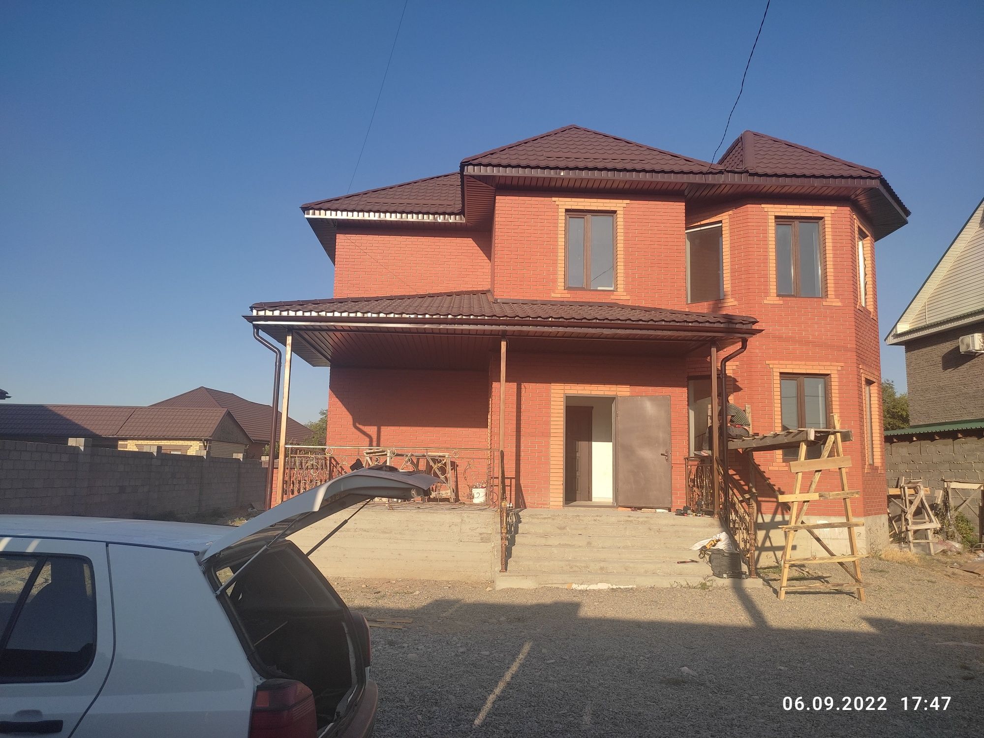 Кровля крыш , перекрытия,навесы,водасточная система, сайдинг и многое
