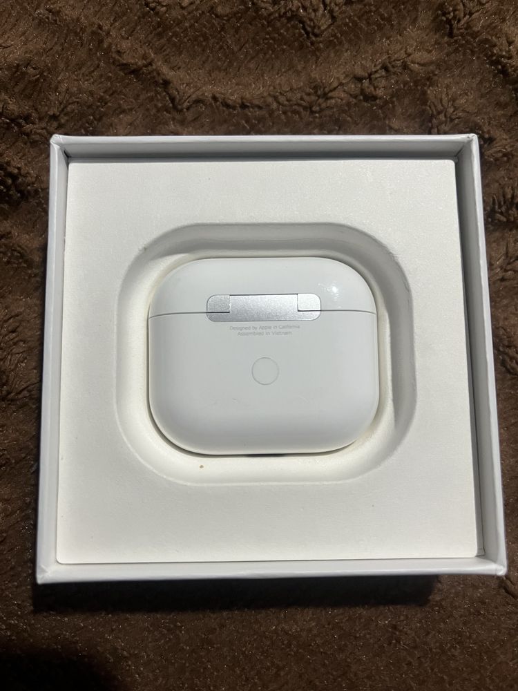 Apple AirPods 3. Продажа накшников