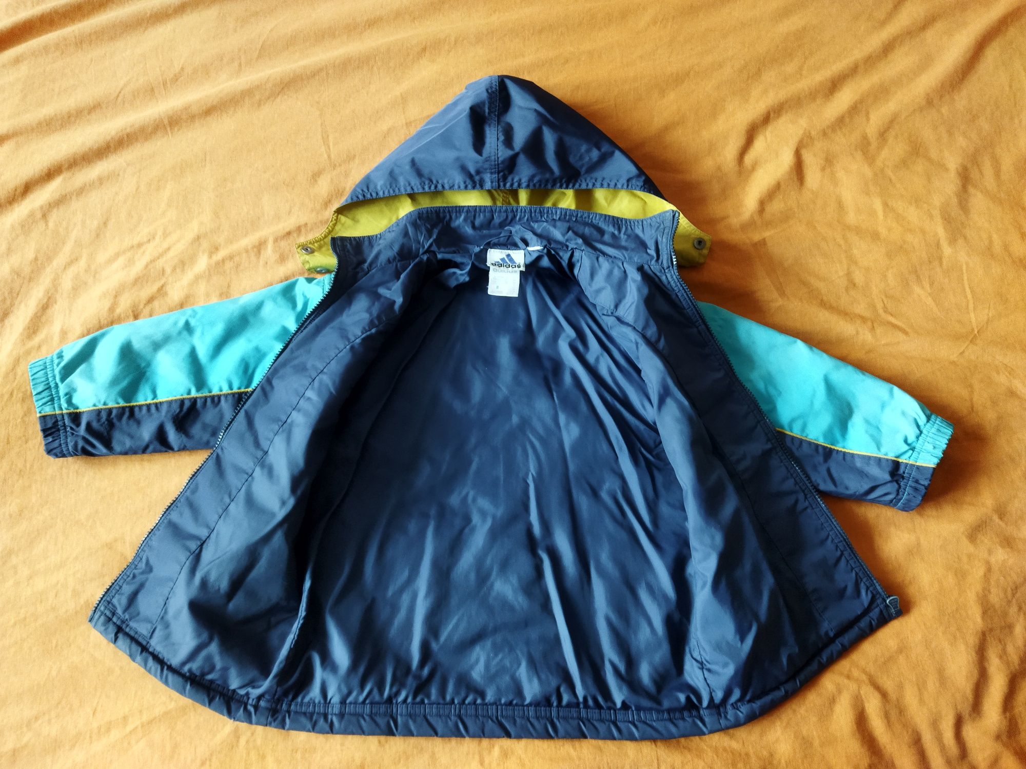 Adidas-куртка для мальчика.104р, фирменная.