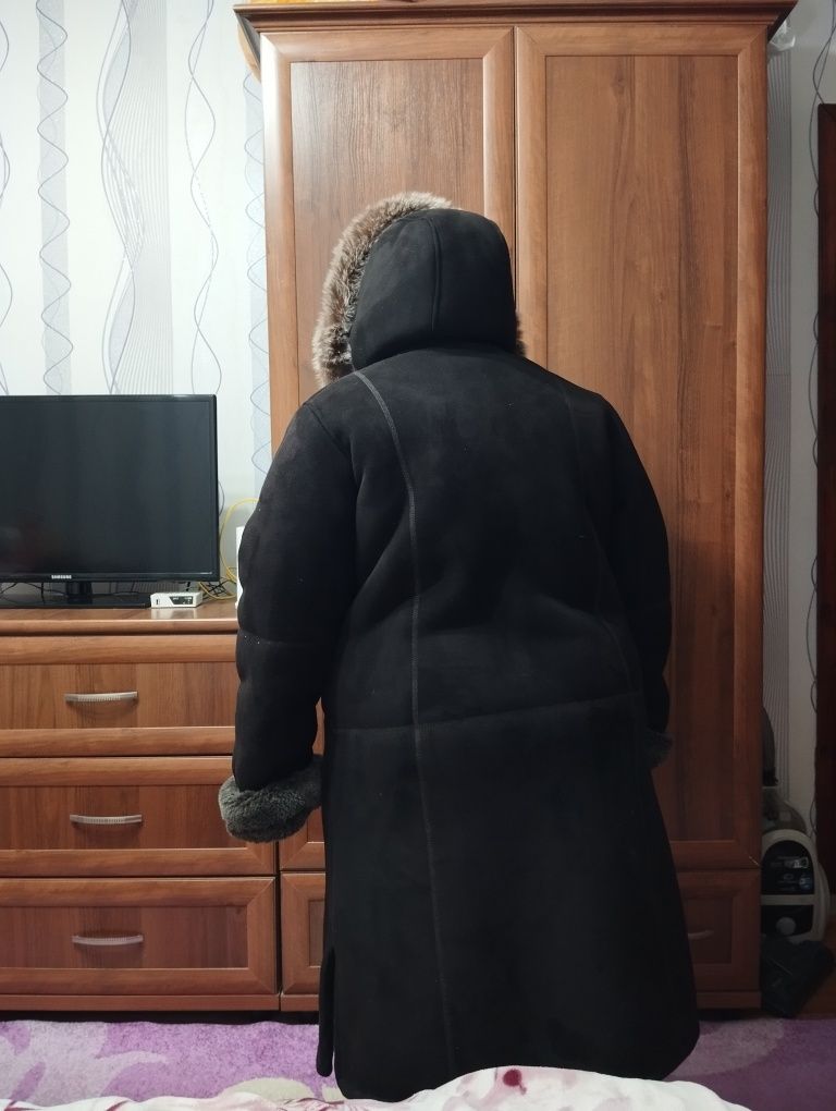Продам дублёнку,цвет тёмно коричневый,размер 56,рост 170см