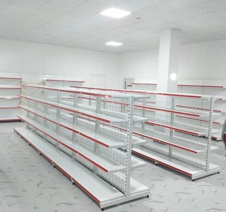 Витрина для магазина полки стеллажи перфорированные стеллажи