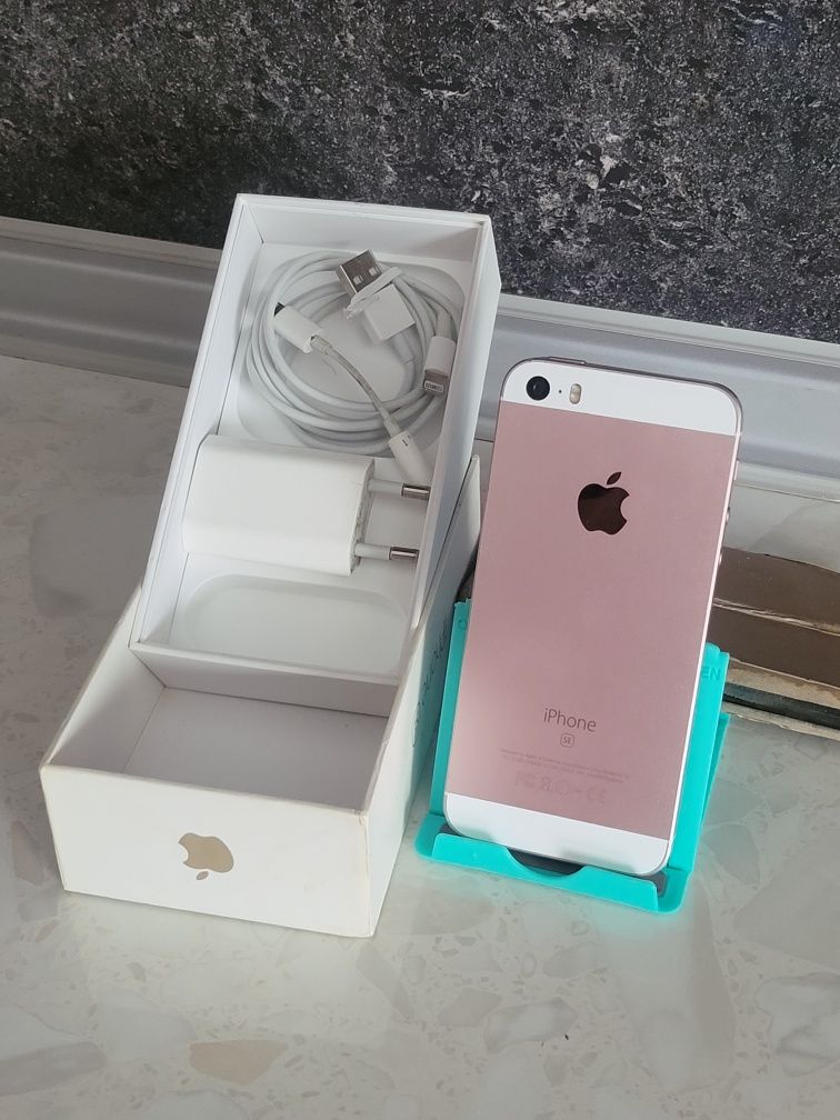 iPhone 5se 64 гига