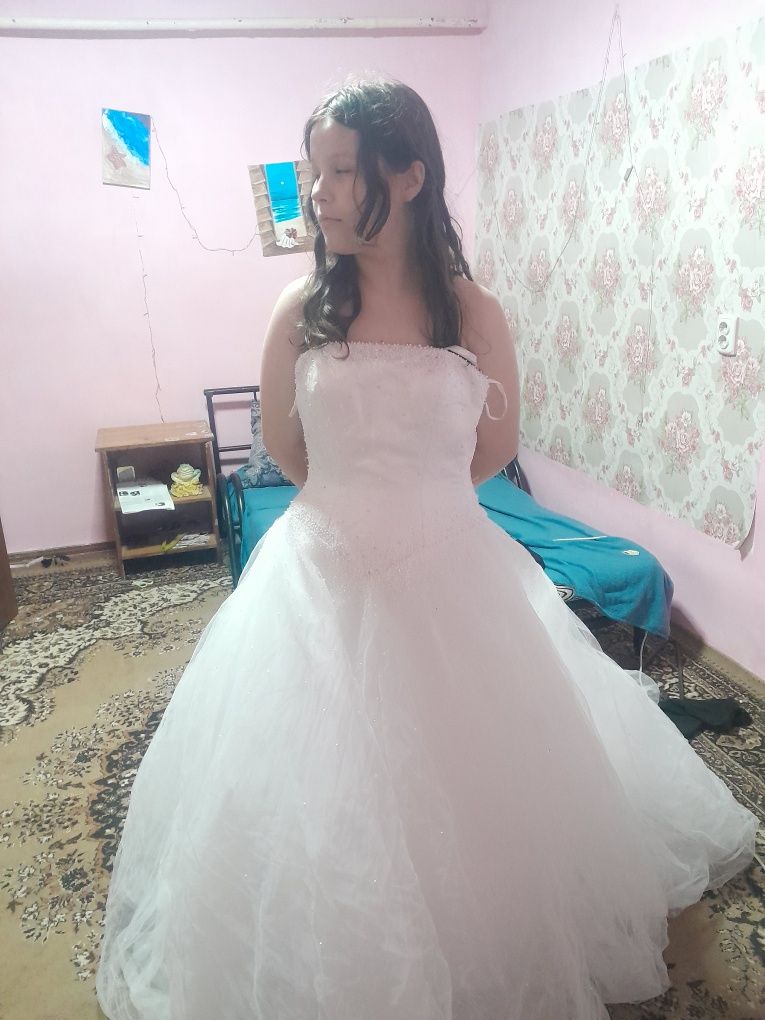 Продам свадебное платье